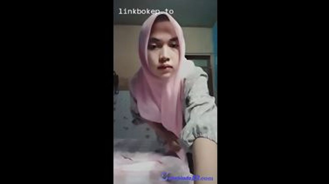 ⁣Volume Wajib On Kalo Pengen Dengerin Ukhty Desah – Bokep Indo